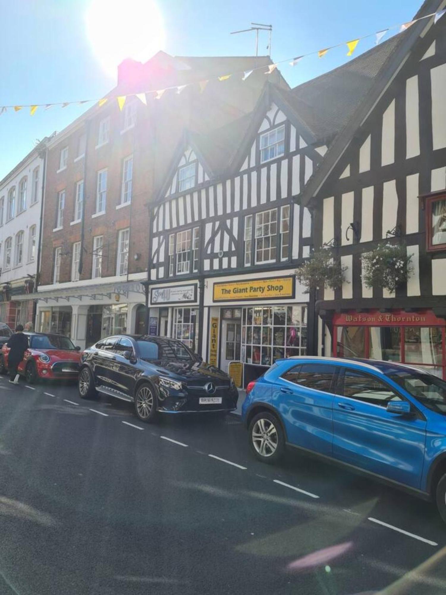 Cosy Corner - Town Centre Flat With Free Nearby Parking Apartment Shrewsbury Exterior photo