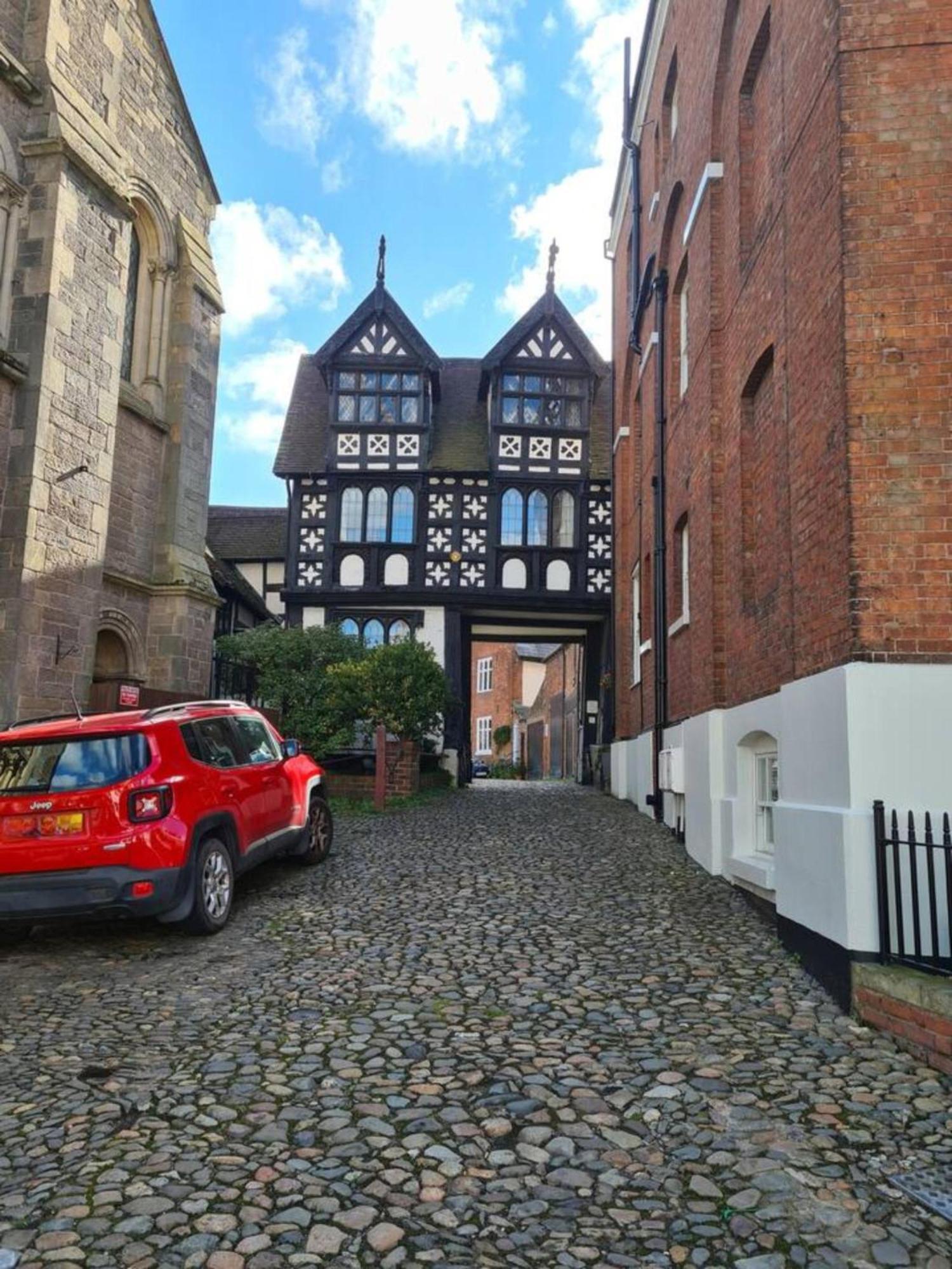 Cosy Corner - Town Centre Flat With Free Nearby Parking Apartment Shrewsbury Exterior photo